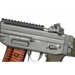 ABZAV|SG552 G&G + 2 Magazine 30Rds G&G