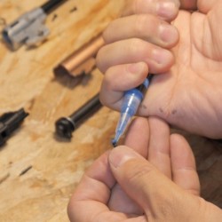 ABZAV|High performance thread lock pen Blue Removable 4UANTUM